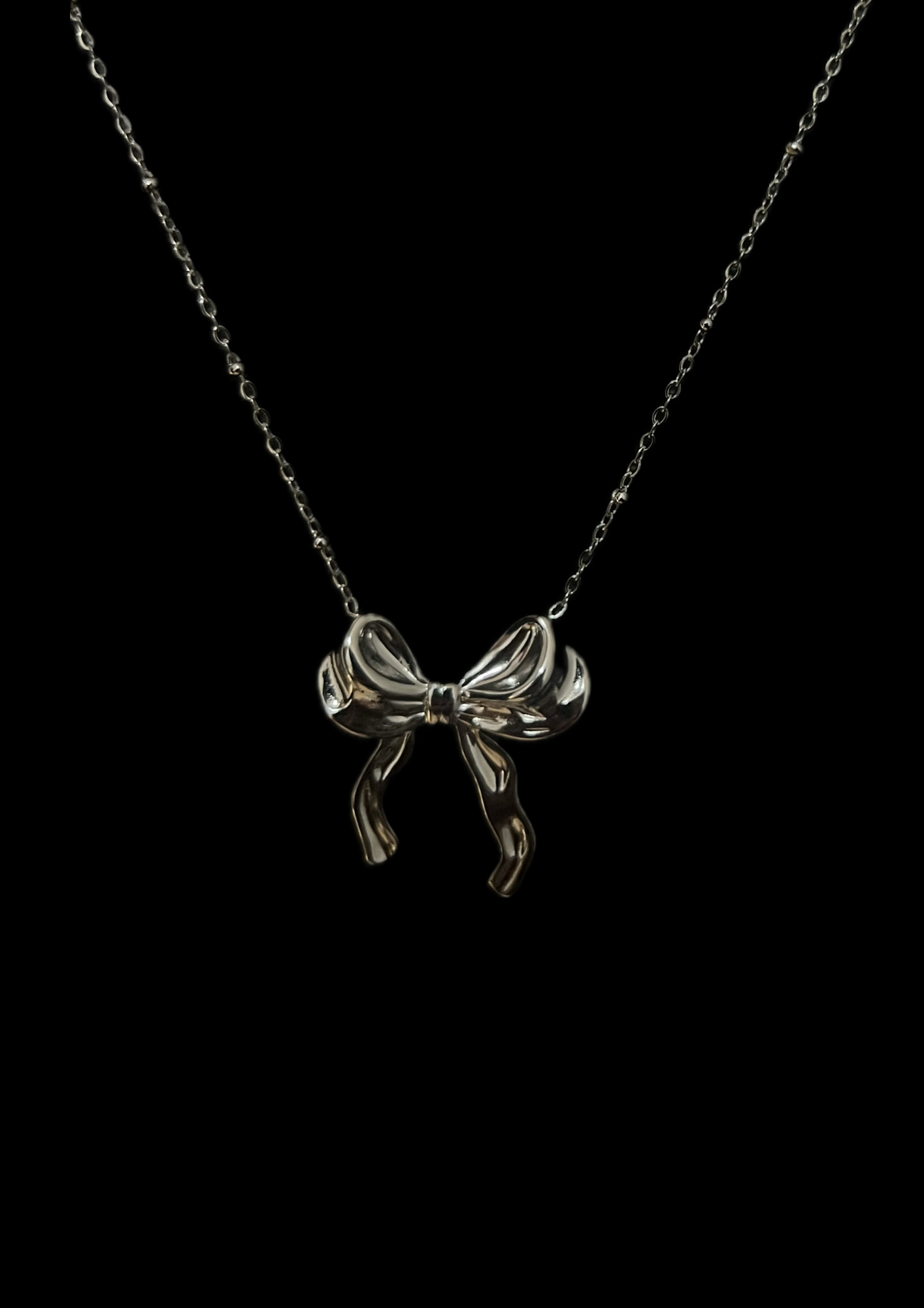 Bow Necklace